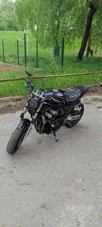 Продам Yamaha FZS600 Cafe Racer 1999