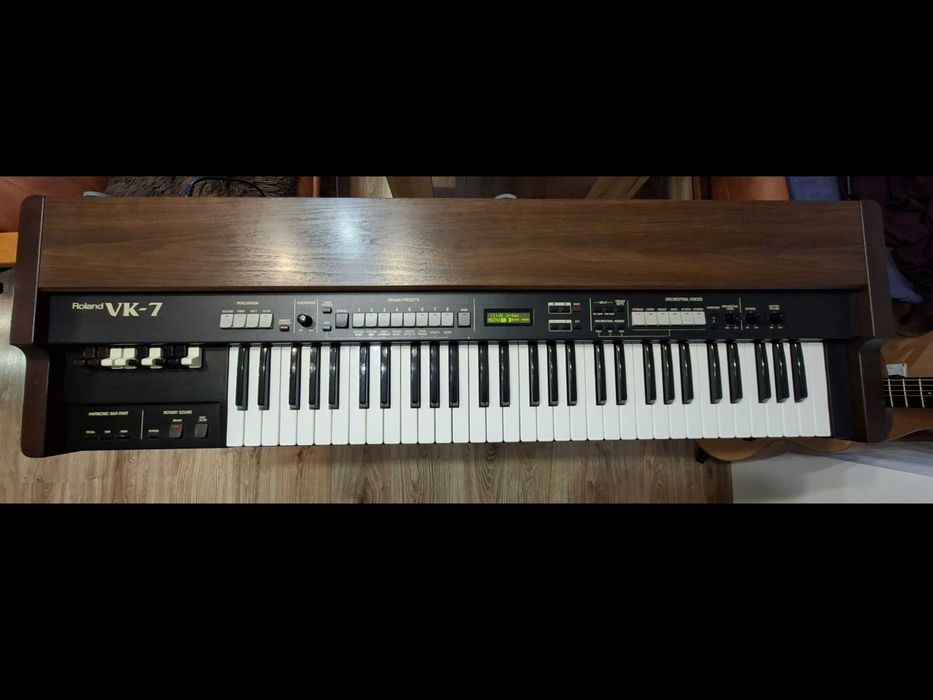 Roland VK-7 Organy + Marshall MG 10