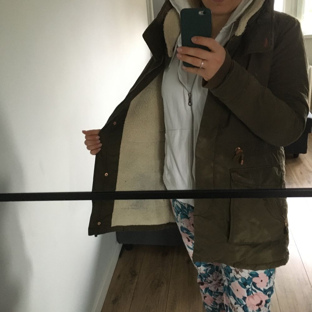 Kurtka zimowa Bench r.M khaki gruba parka