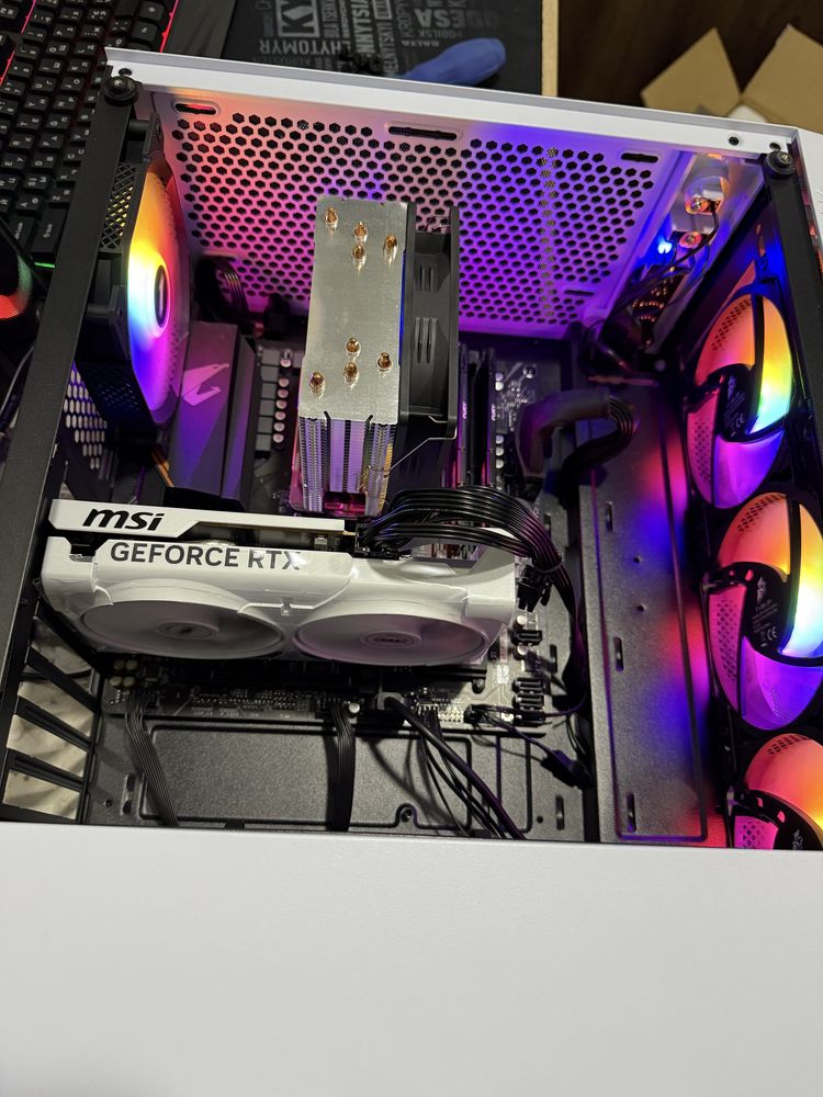 Компьютер Ігровий Ультра Білий Ryzen 7 +32гб ddr+m2 1 тб + RTX 5060