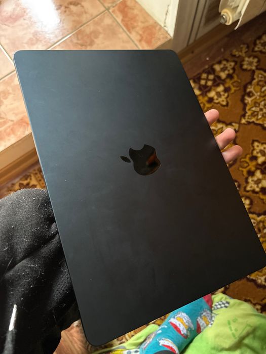 MacBook Air 2022 m2 8/256gb