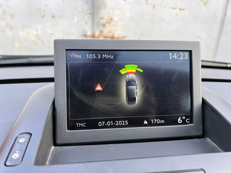 Peugeot 3008 2.0 HDi дизель HYbrid4 2012