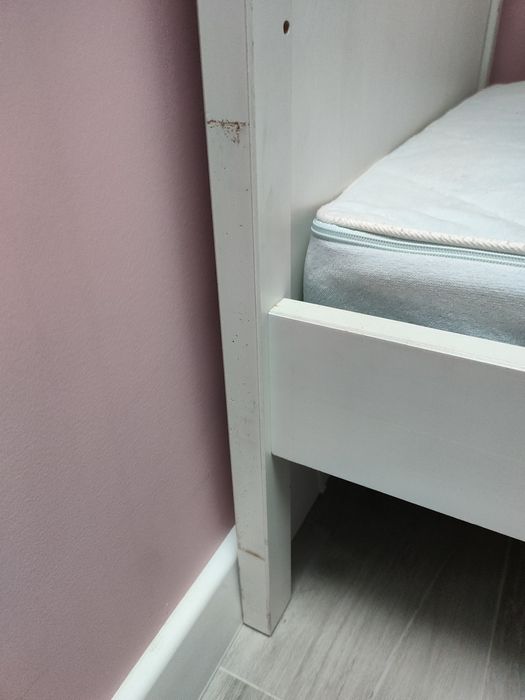 Łóżeczko Ikea, materac, kołdra, poduszka, mata ochronna, pościel