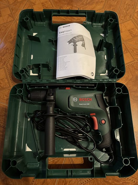 Berbequim Bosch EasyImpact 600W c/ percussão