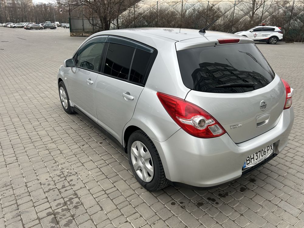 Продам Nissan TIIDA 2011 року