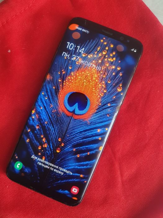 Телефон Самсунг S 8    Samsung