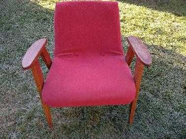 sprzedam dwa fotele 366 chierowskiego