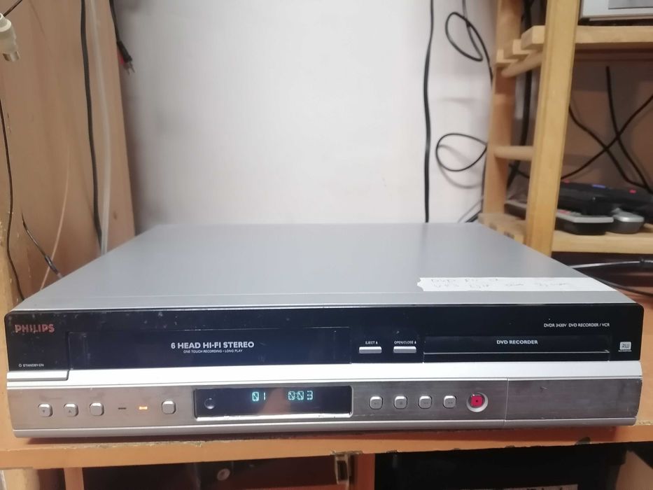 Magnetowid /Nagrywarka VHS Philips DVDR3430V hi-fi stereo