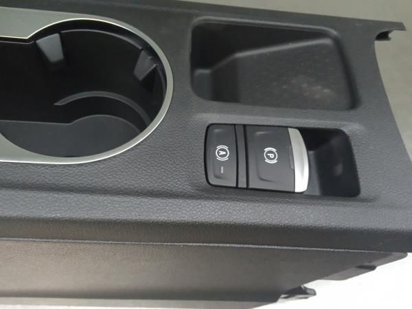 Botão / interruptor travão de parque RENAULT Captur II