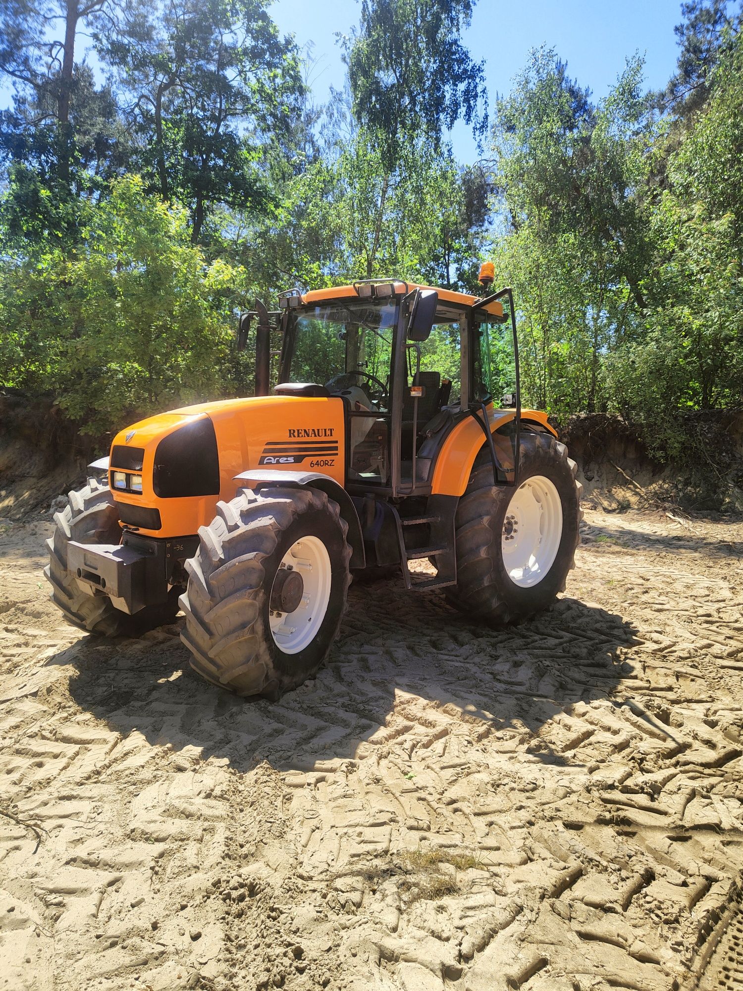 Ciągnik Renault Ares 640 RZ nie 630 John Deere Massey Zetor Claas