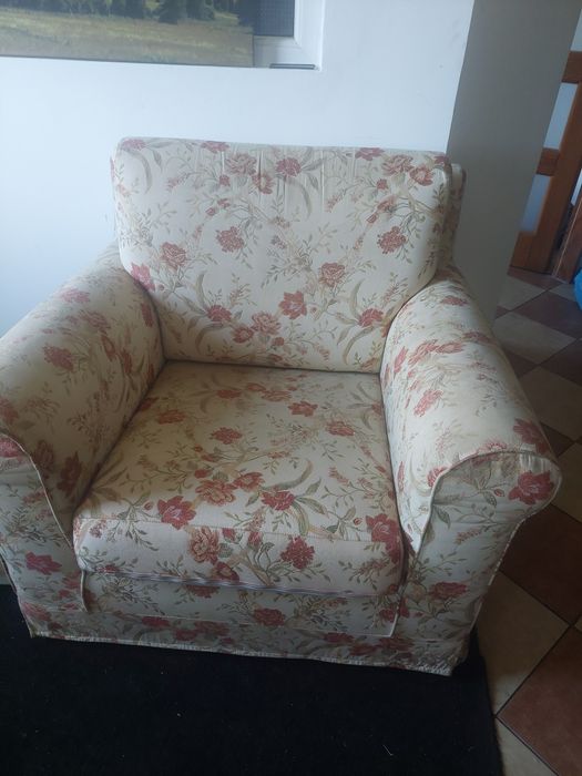 Fotel, sofa inne