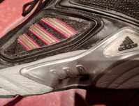 Buty sportowe marki Adidas