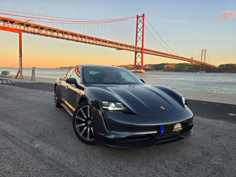 Porsche Taycan Standard
