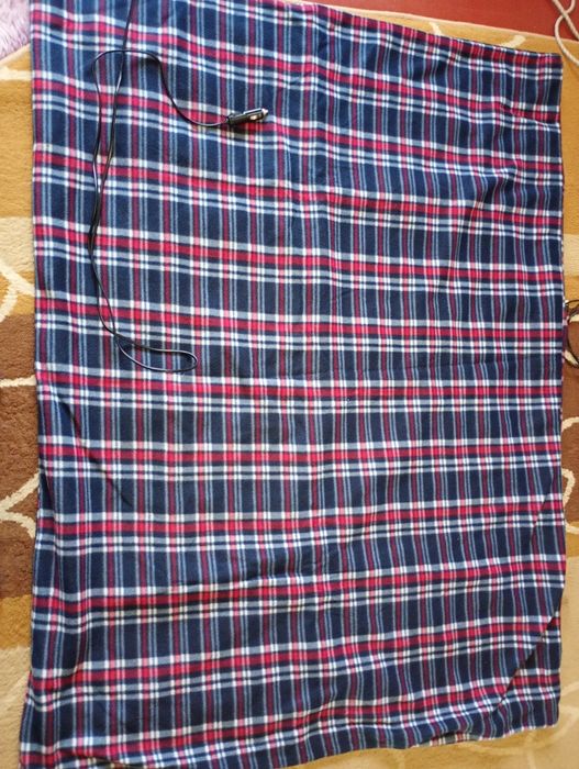 Плед з підігрівом в авто 12v (145 х 100 см)