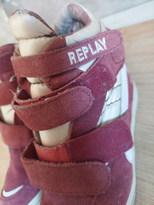 Ofereço Tennis bota Replay bastante usados