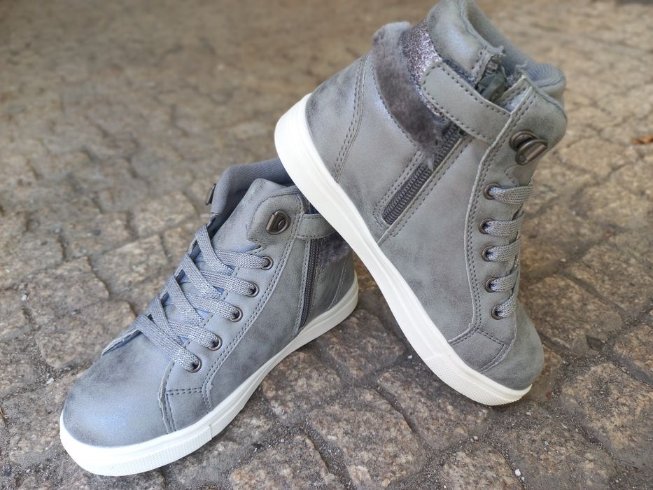 Botinhas novas 29 ao 36