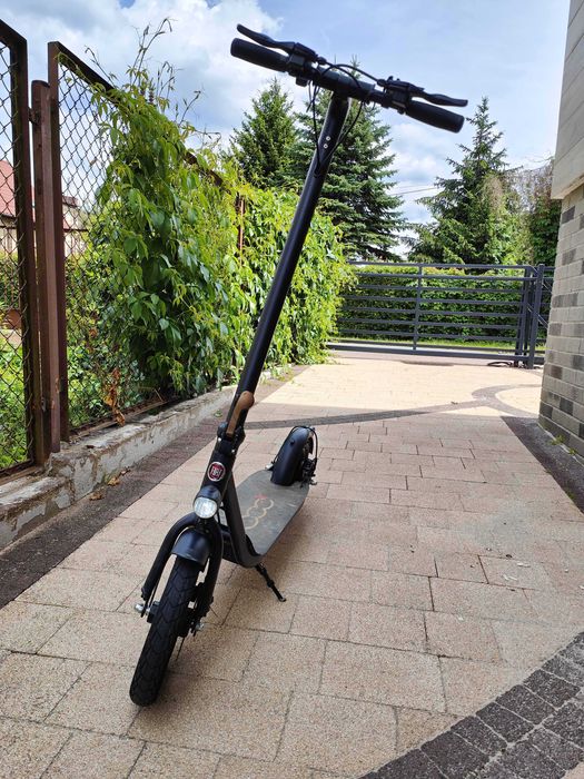 Hulajnoga elektryczna Fiat 500X F-12