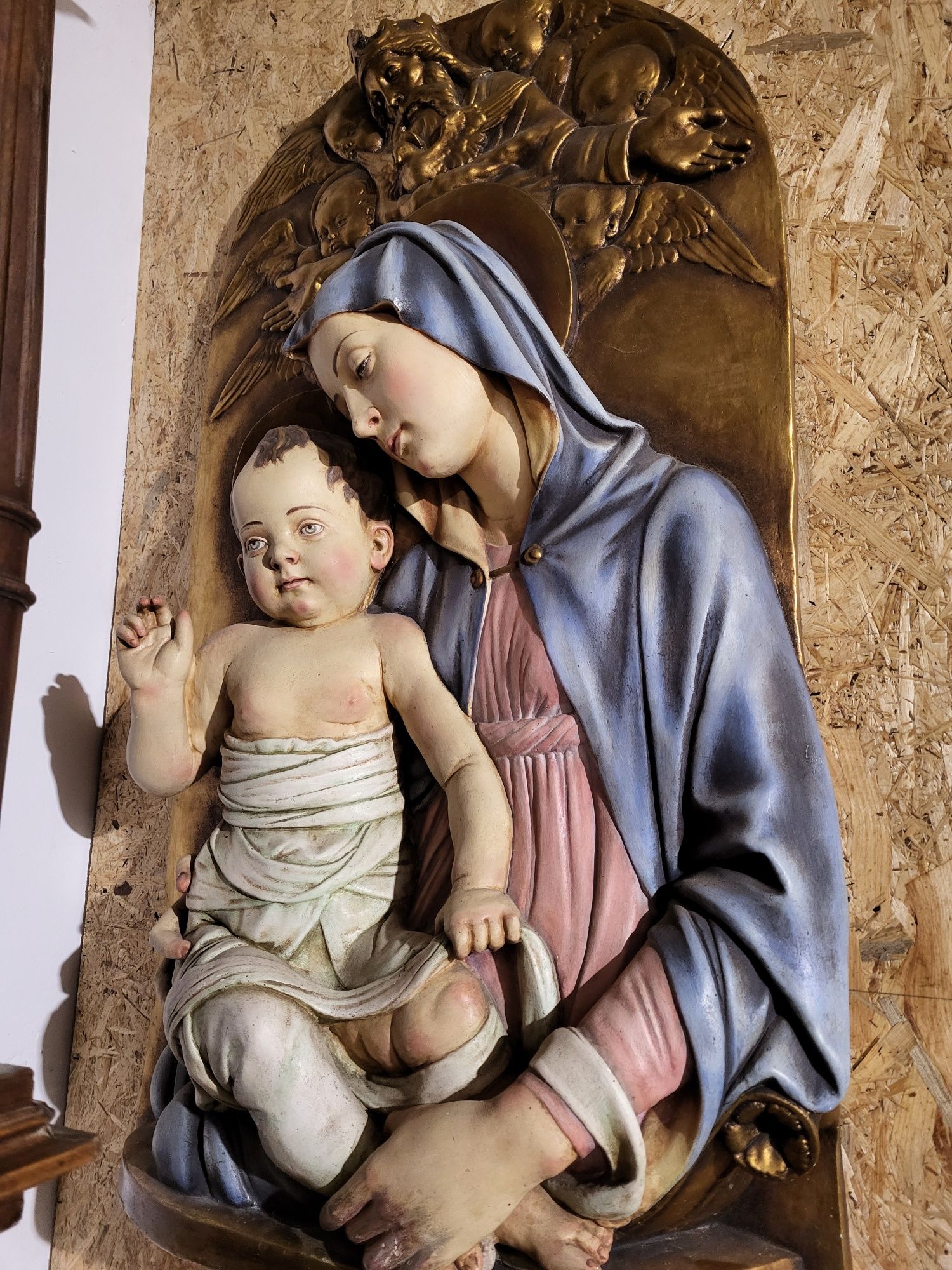 Gipsowa płaskorzeźba obraz Maryja Matka Boża z Jezusem