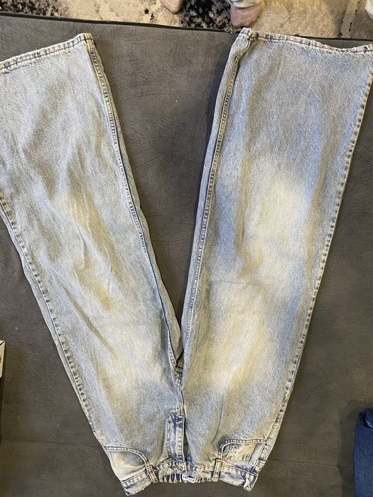 Жіночі прямі джинси