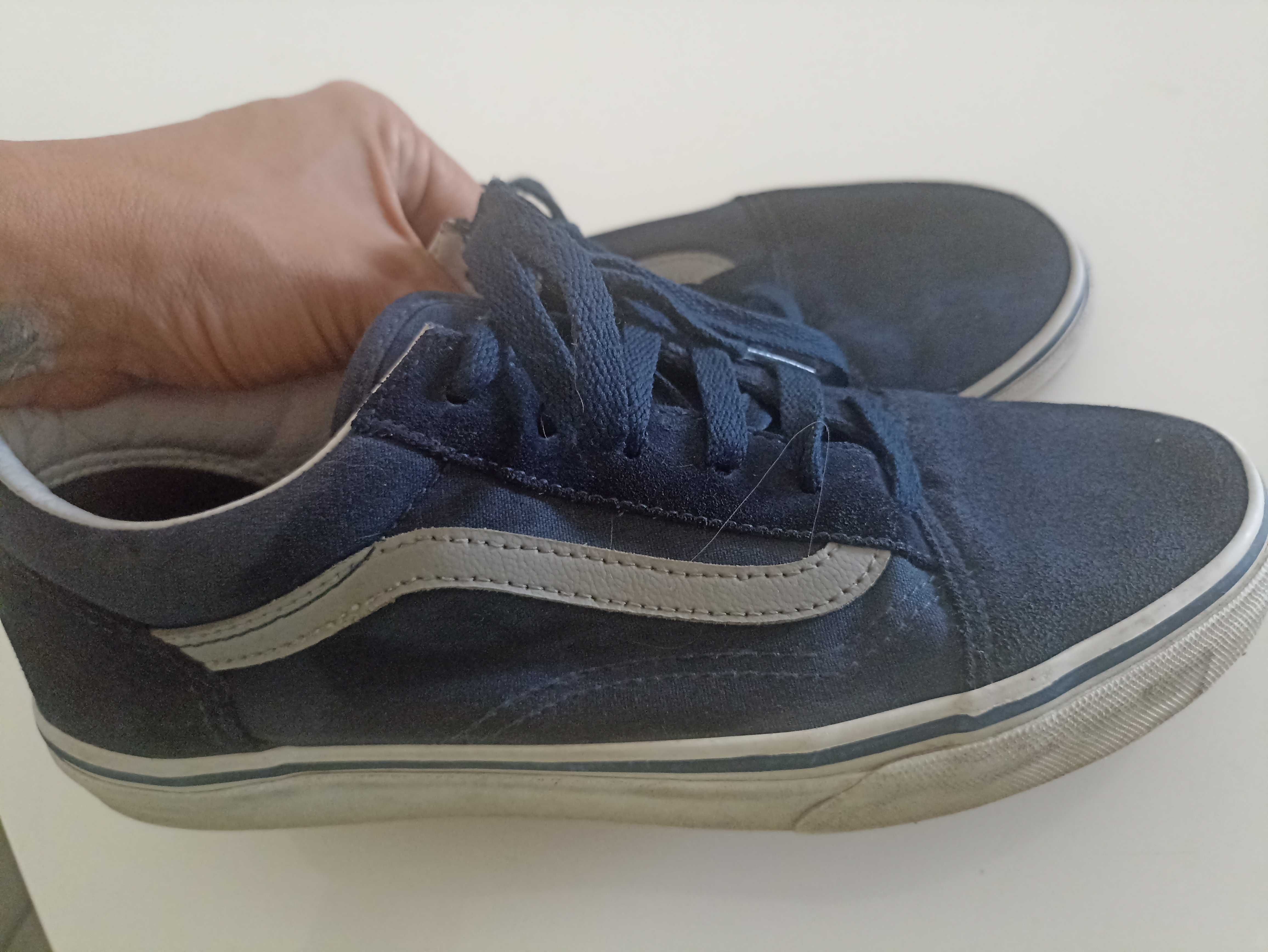 Vendo Vans azuis marinhas como novas tam 39