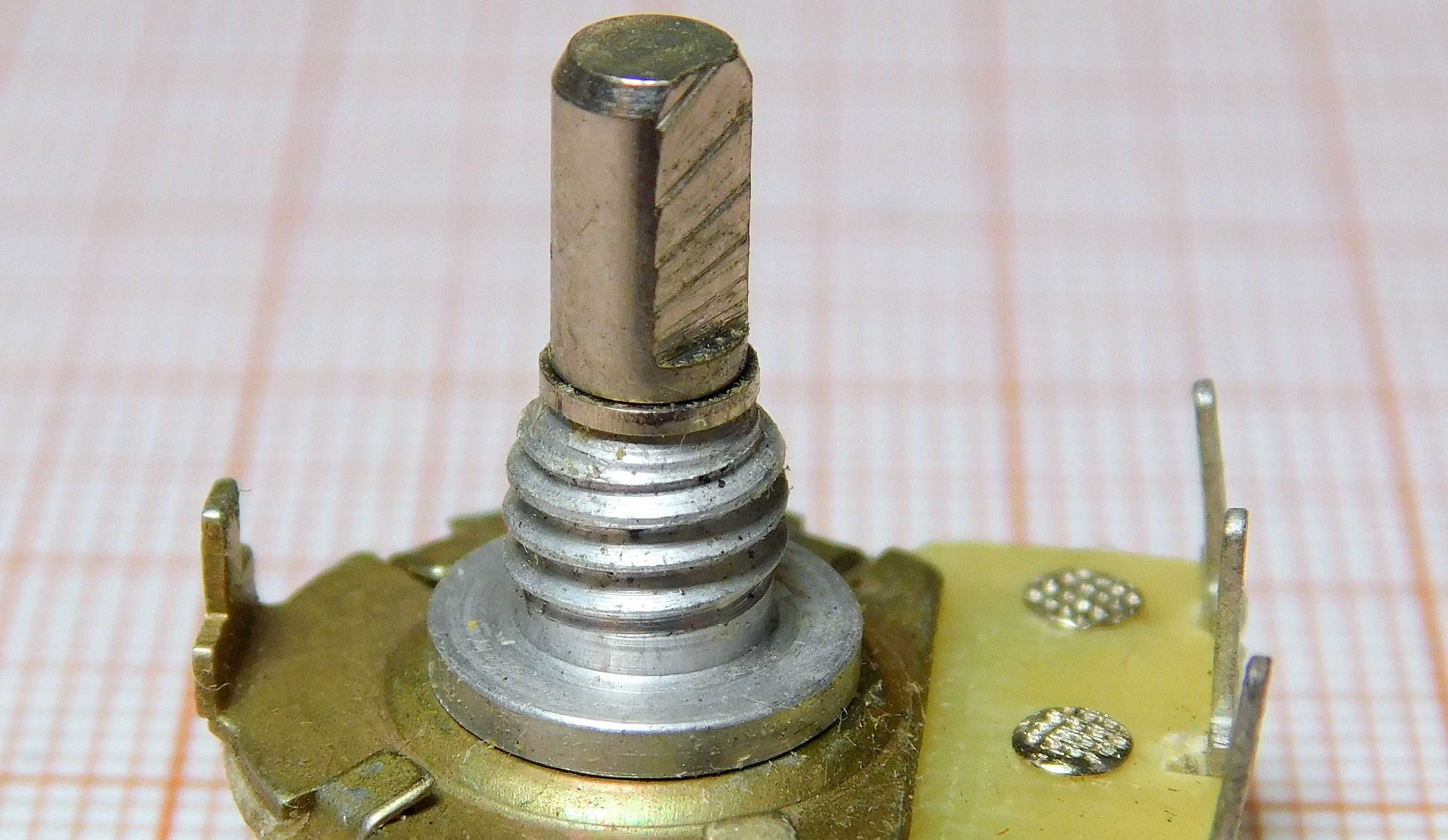 Potencjometr 10kom A SP3 4bM - cena 4 sztuk