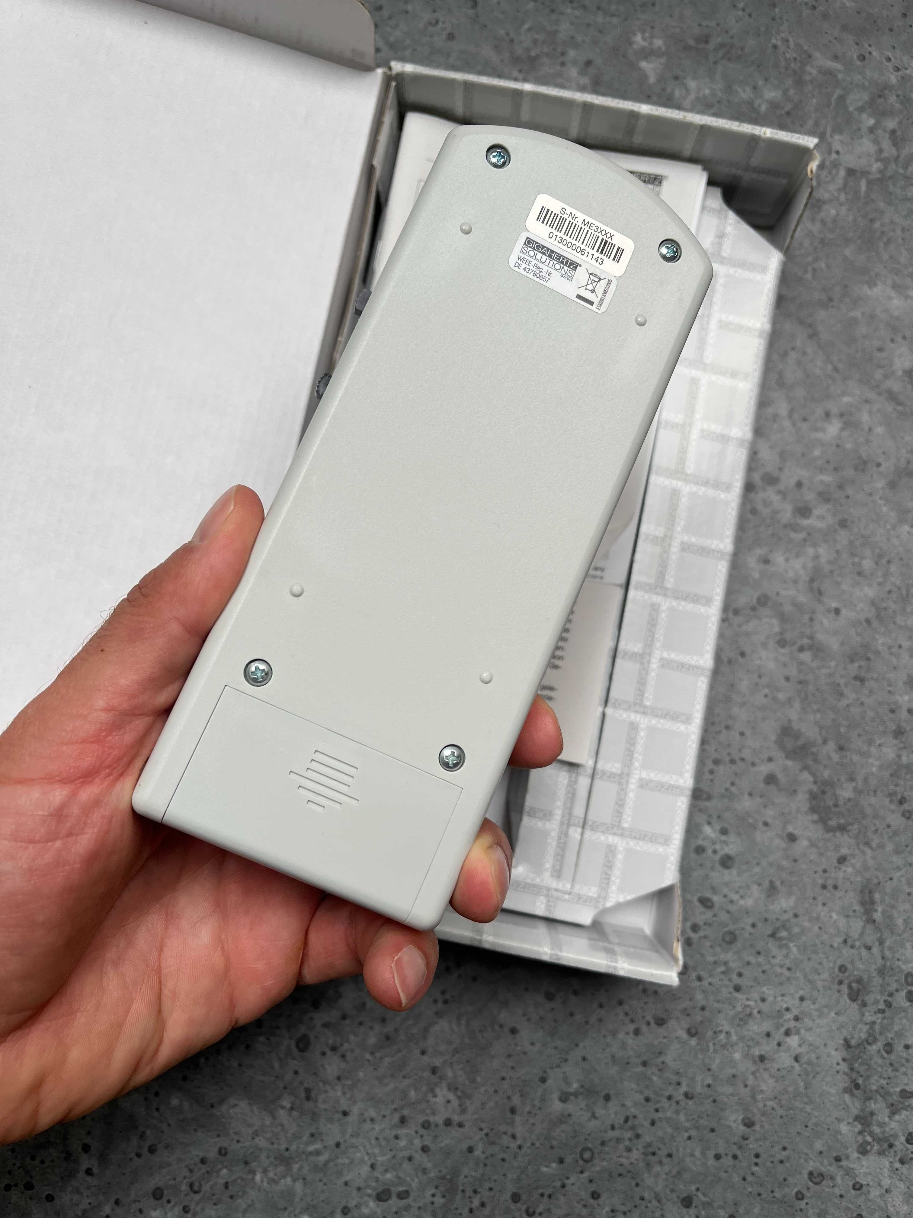 Miernik pola elektromagnetycznego Gigahertz Solutions ME 3830B,