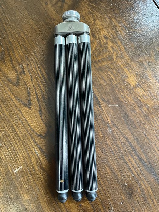 Stary statyw fotograficzny - sygnowany