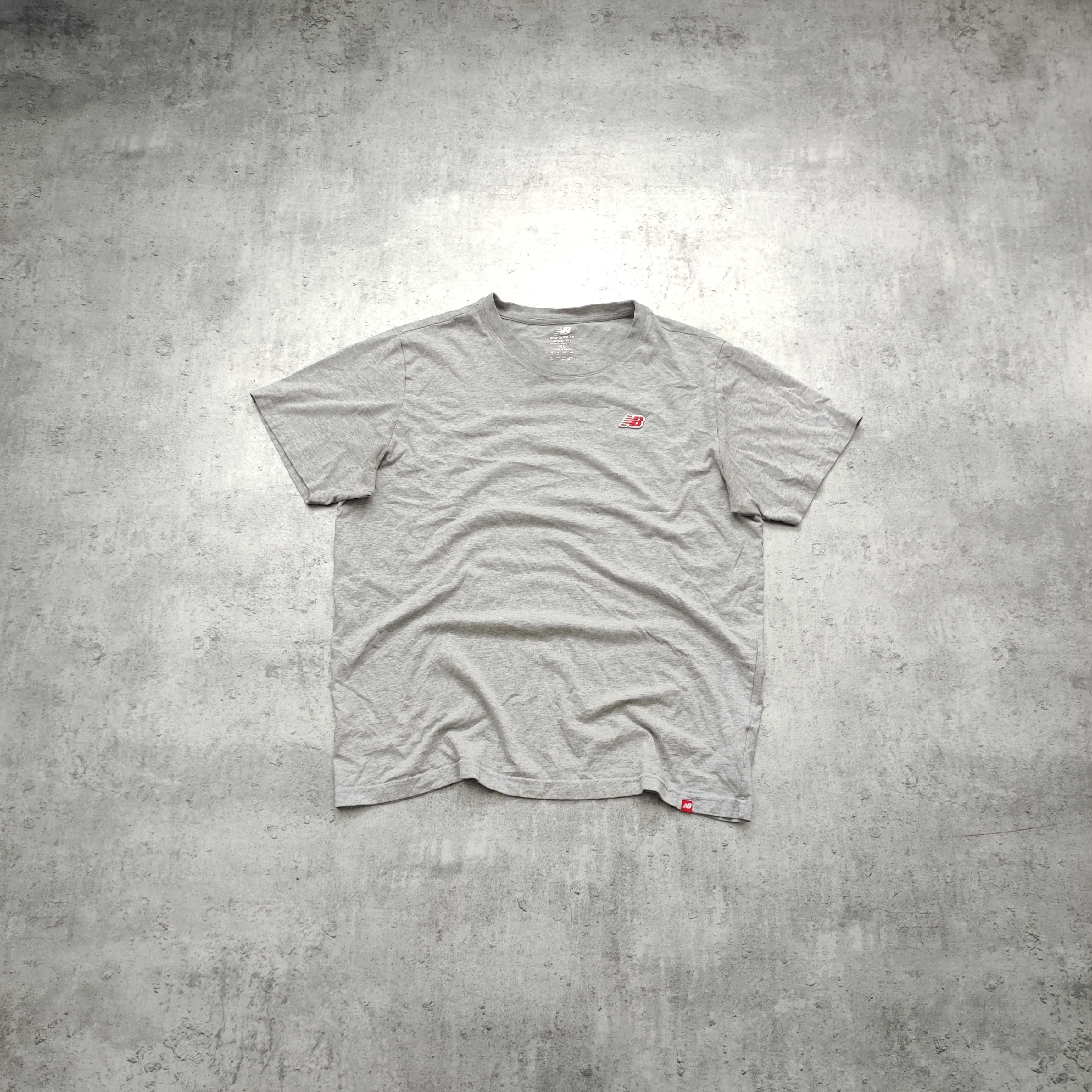 MĘSKA Koszulka Bawełna Małe Logo Haft New Balance Klasyk Active Casual