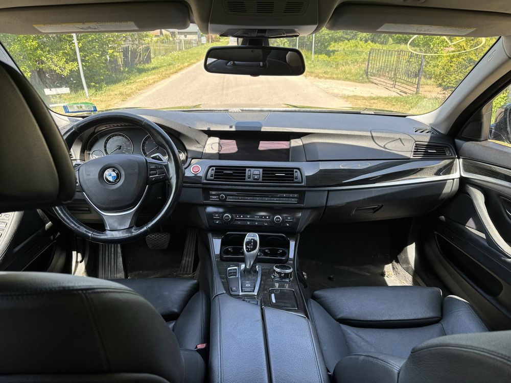 BMW 550i 4.4 407KM