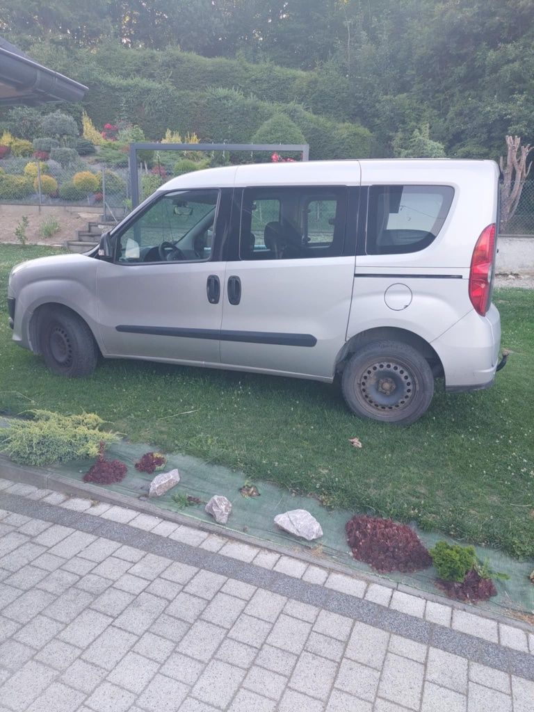 Sprzedam Fiata Doblo 2015