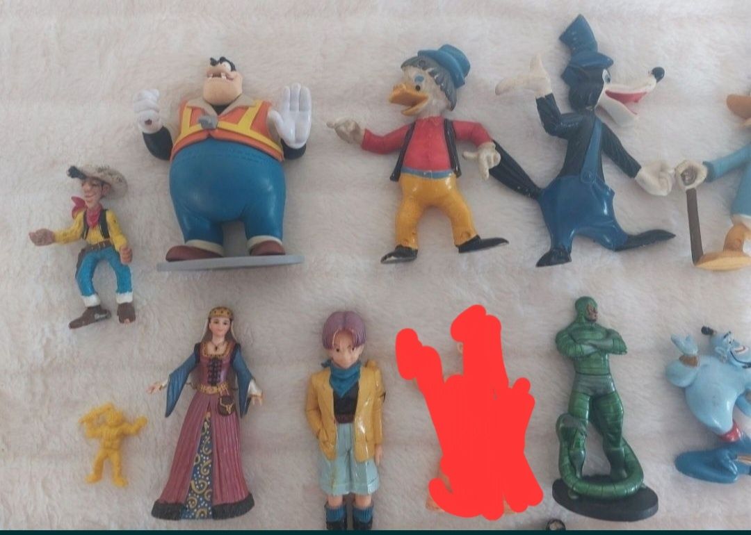 Figuras pvc, monocromáticas, lps, várias e outras