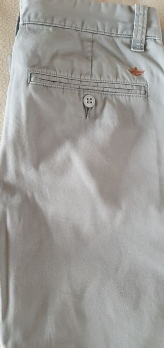 Calças sarja marca Dockers