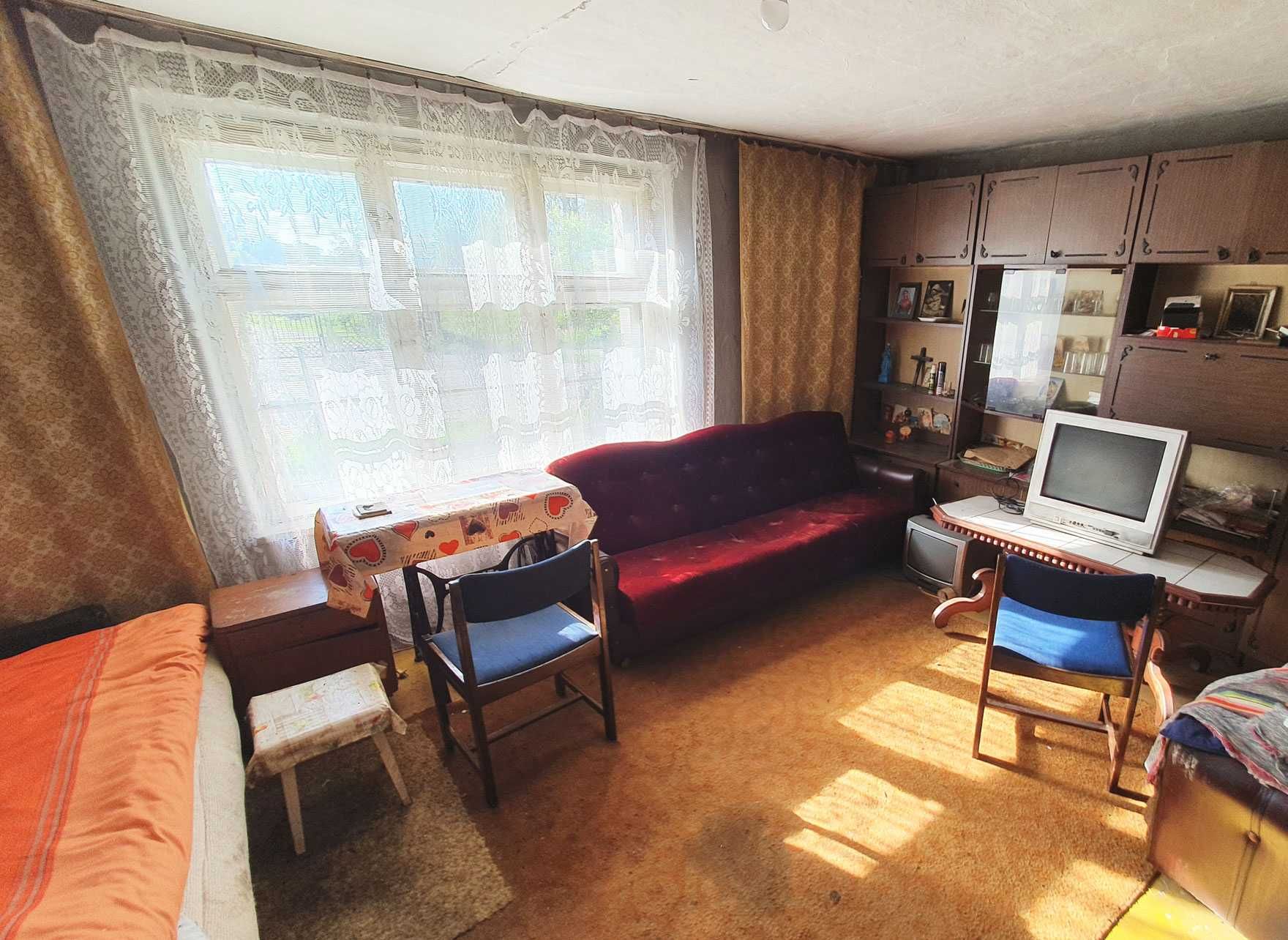 Dom z budynkiem gospodarczym