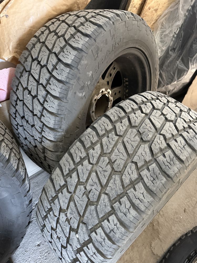 Продам резину 325х50 r22