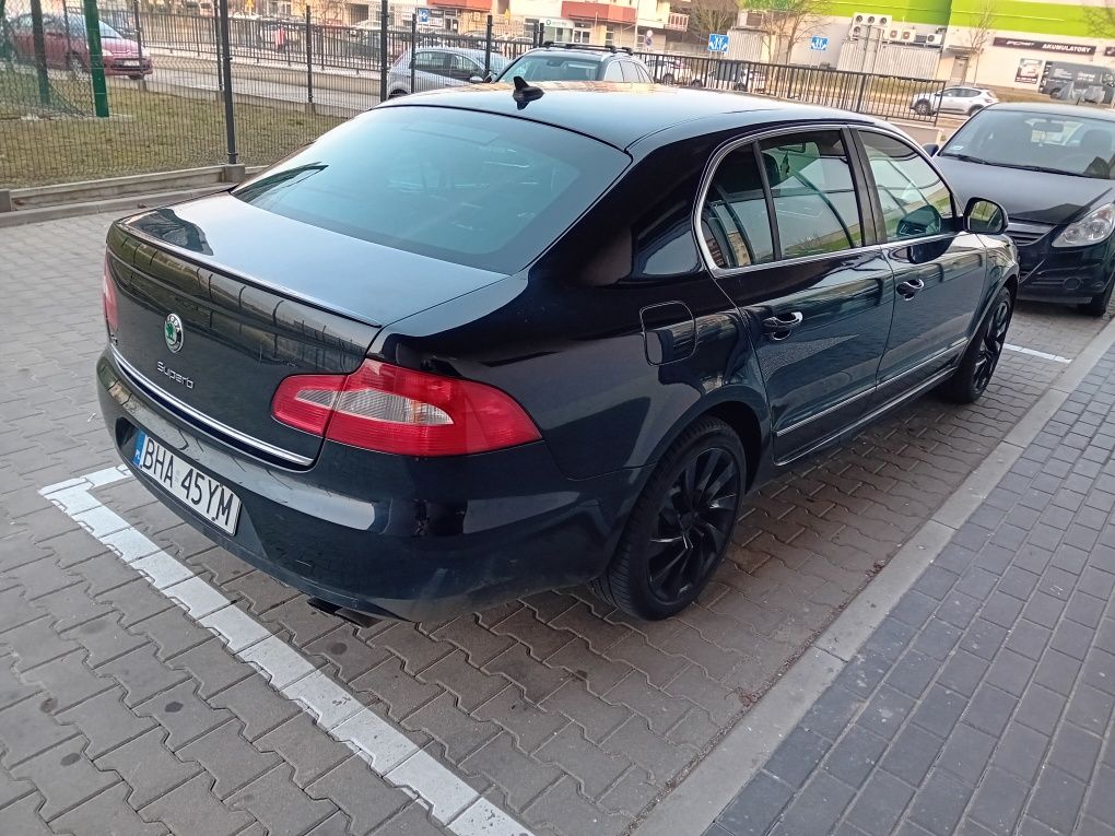 Skoda superb 4×4 3.6 LPG