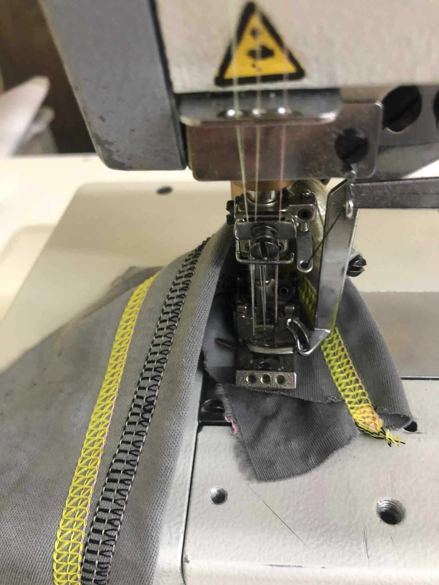 maszyna do szycia renderka siruba f007j servo 230v dwuigłówka