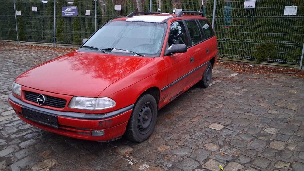 Opel Astra 1997 rok 1,6 benz 55KW Kombi ,KLASYK ,sprowadzony z Niemiec