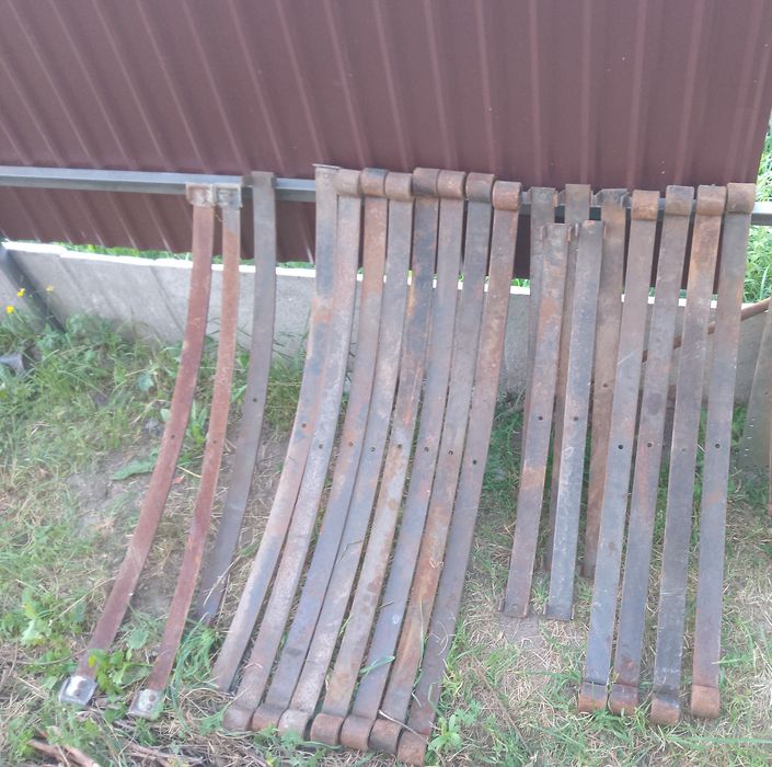 Рессори в зборі пара на пицеп та корінні листи окремо УАЗ Нові СССР