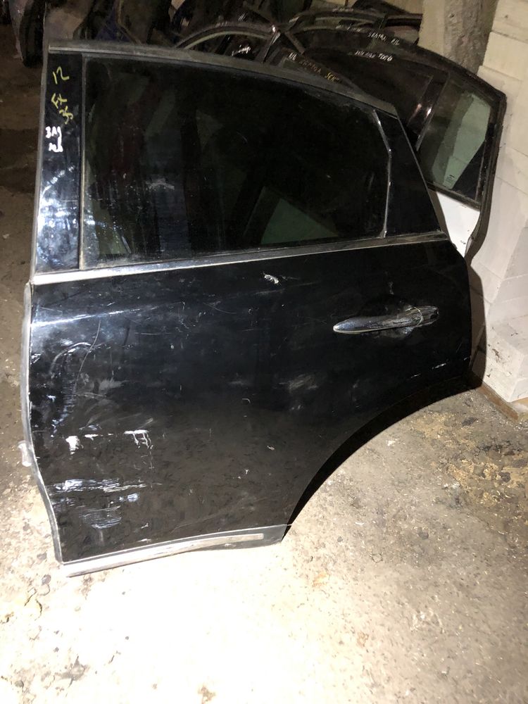 Двери задние крышка багажника Infiniti FX35 FX45 2003-07 г.