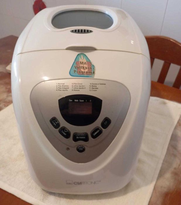 Maquina de fazer pão por 40 euros