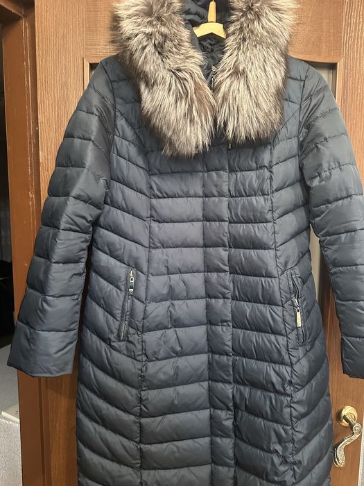 Пуховик ,комірець з чорнобуркою