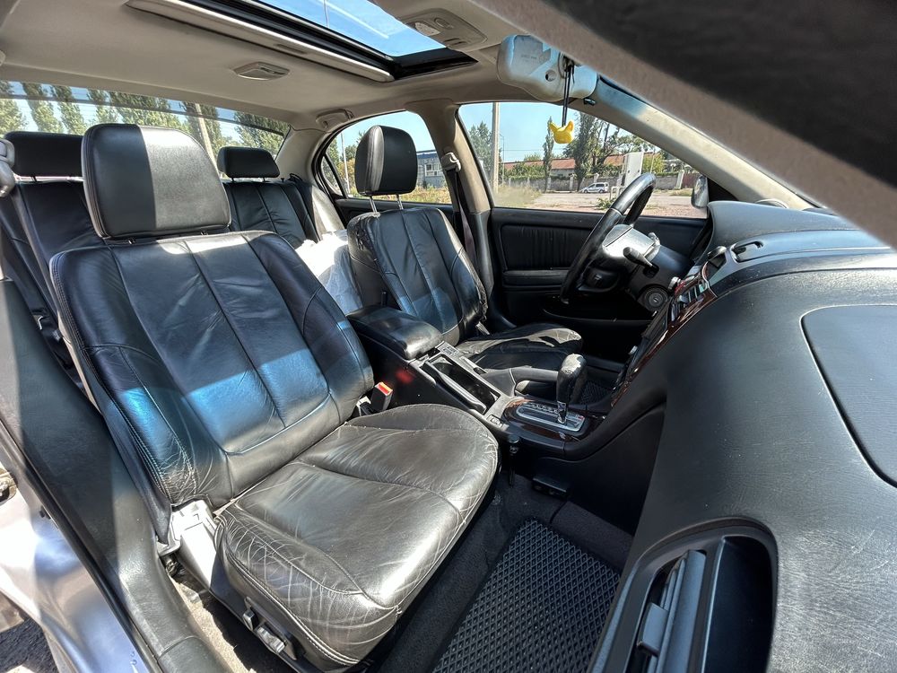 Nissan maxima 2000