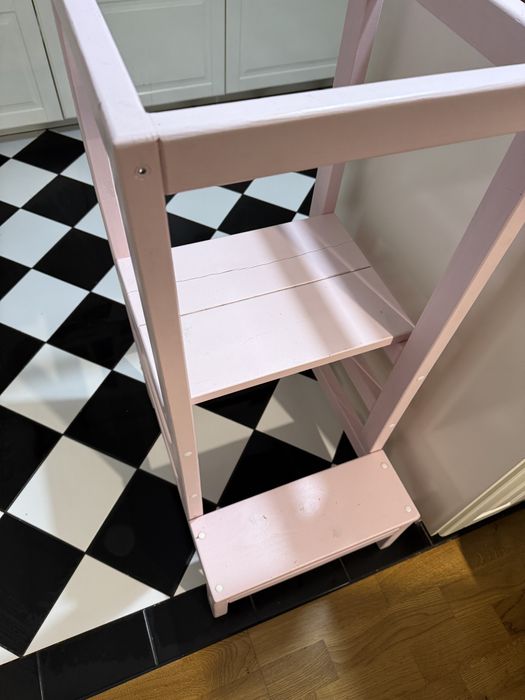 Kitchen helper różowy pomocnik kuchenny dla dzieci