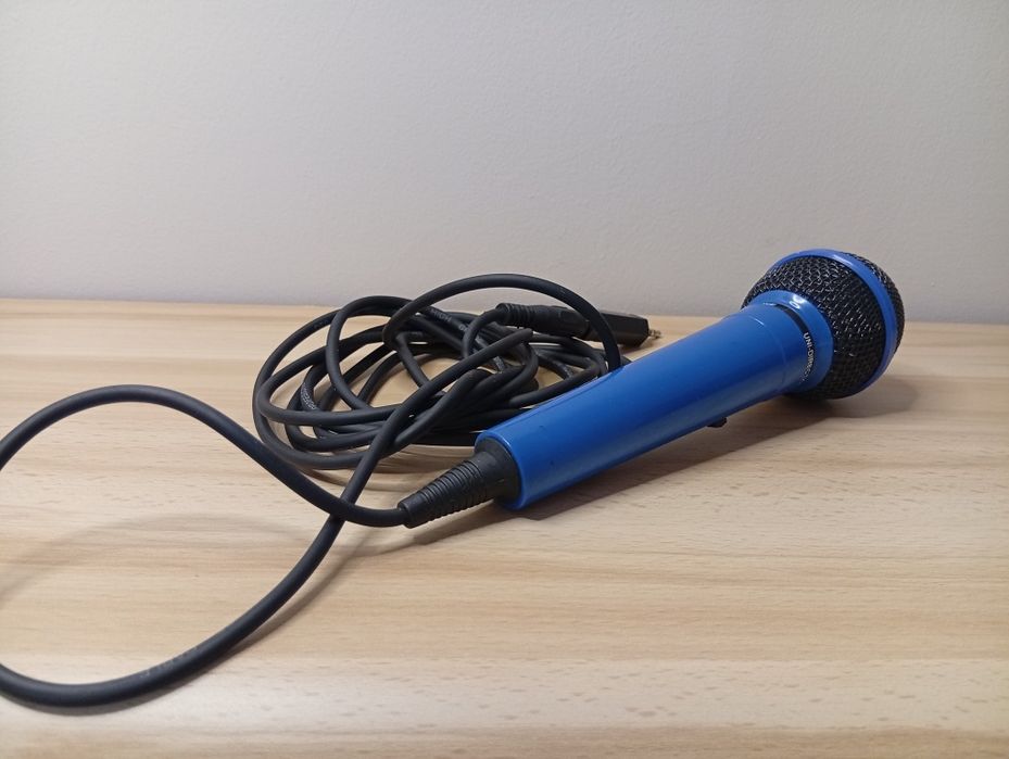 Dynamiczny mikrofon kierunkowy do śpiewania – z adapterem mini Jack