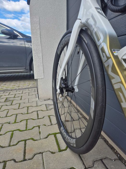 Piękny karbonowy rower szosowy Pinarello F- Dogma