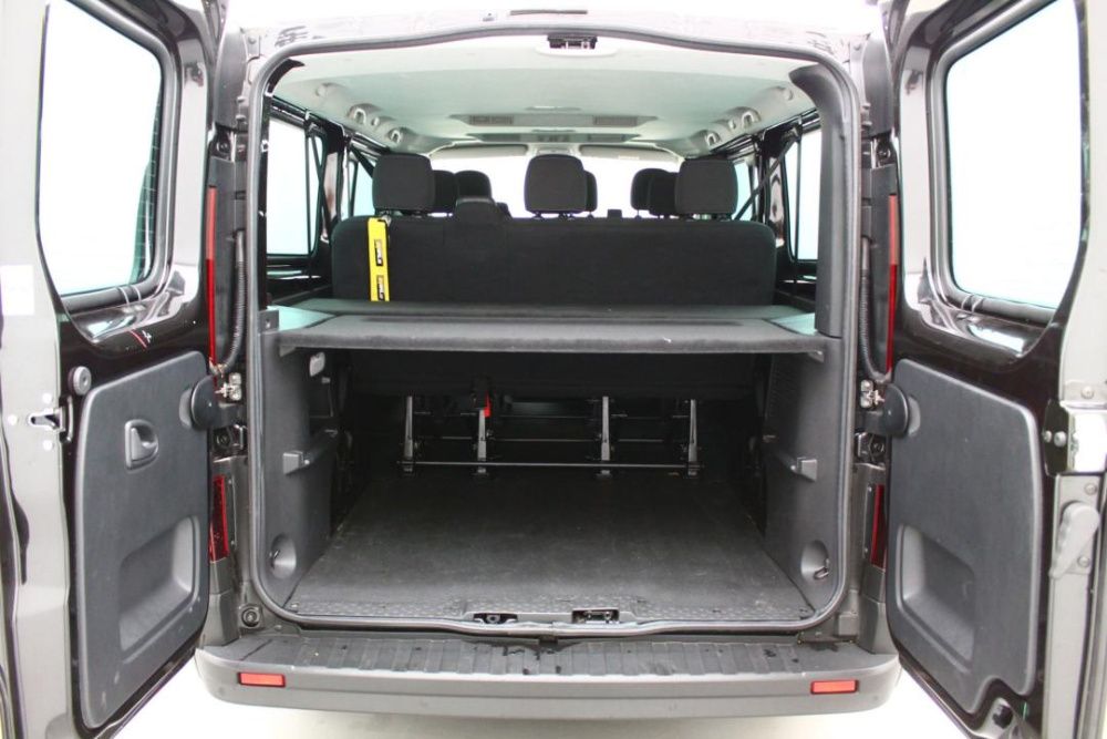 Wynajem - Wypożyczalnia busów 9-osobowych - automaty z 2025 roku