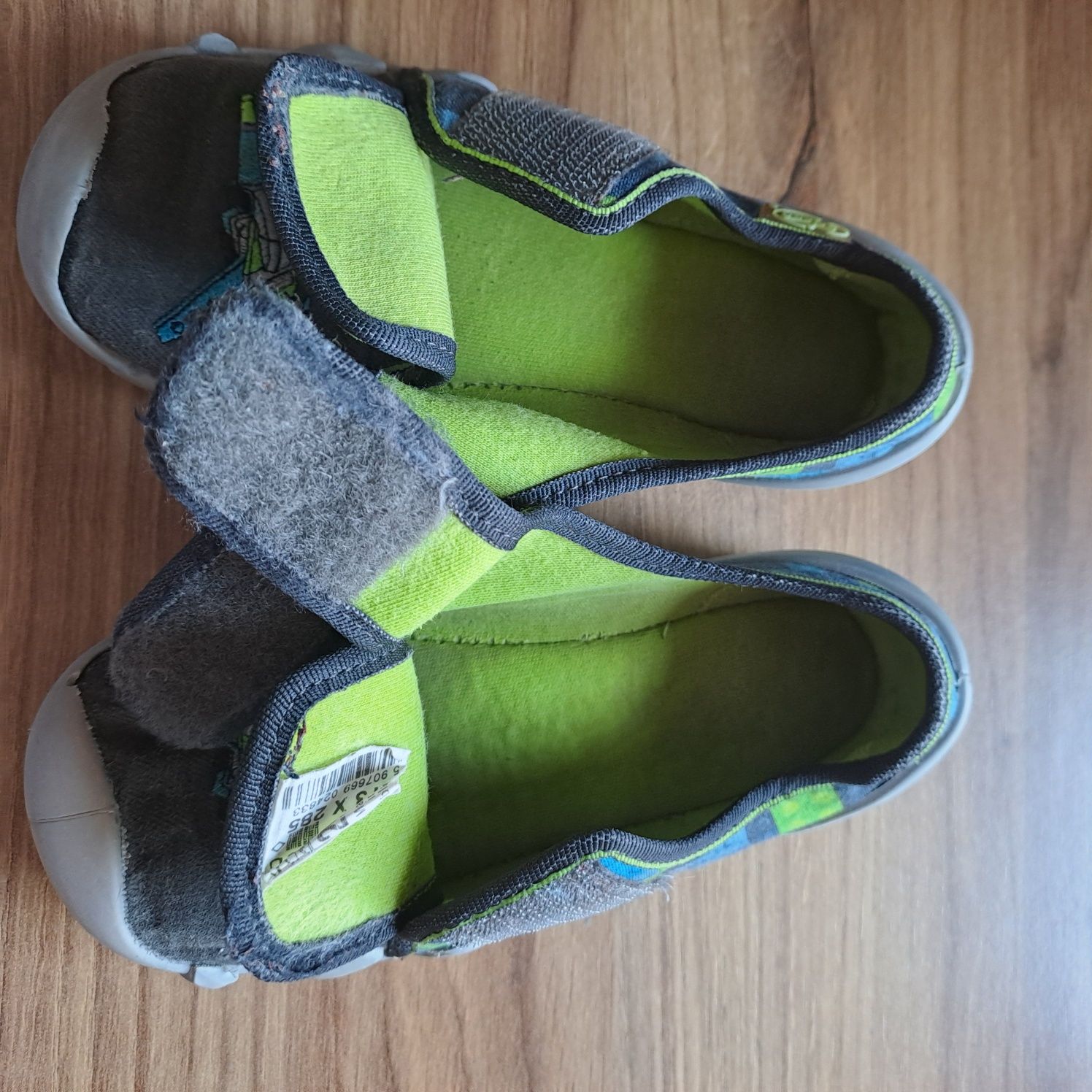 Buty przedszkolne, do przedszkola, kapcie Befado, polskie, na rzepy.