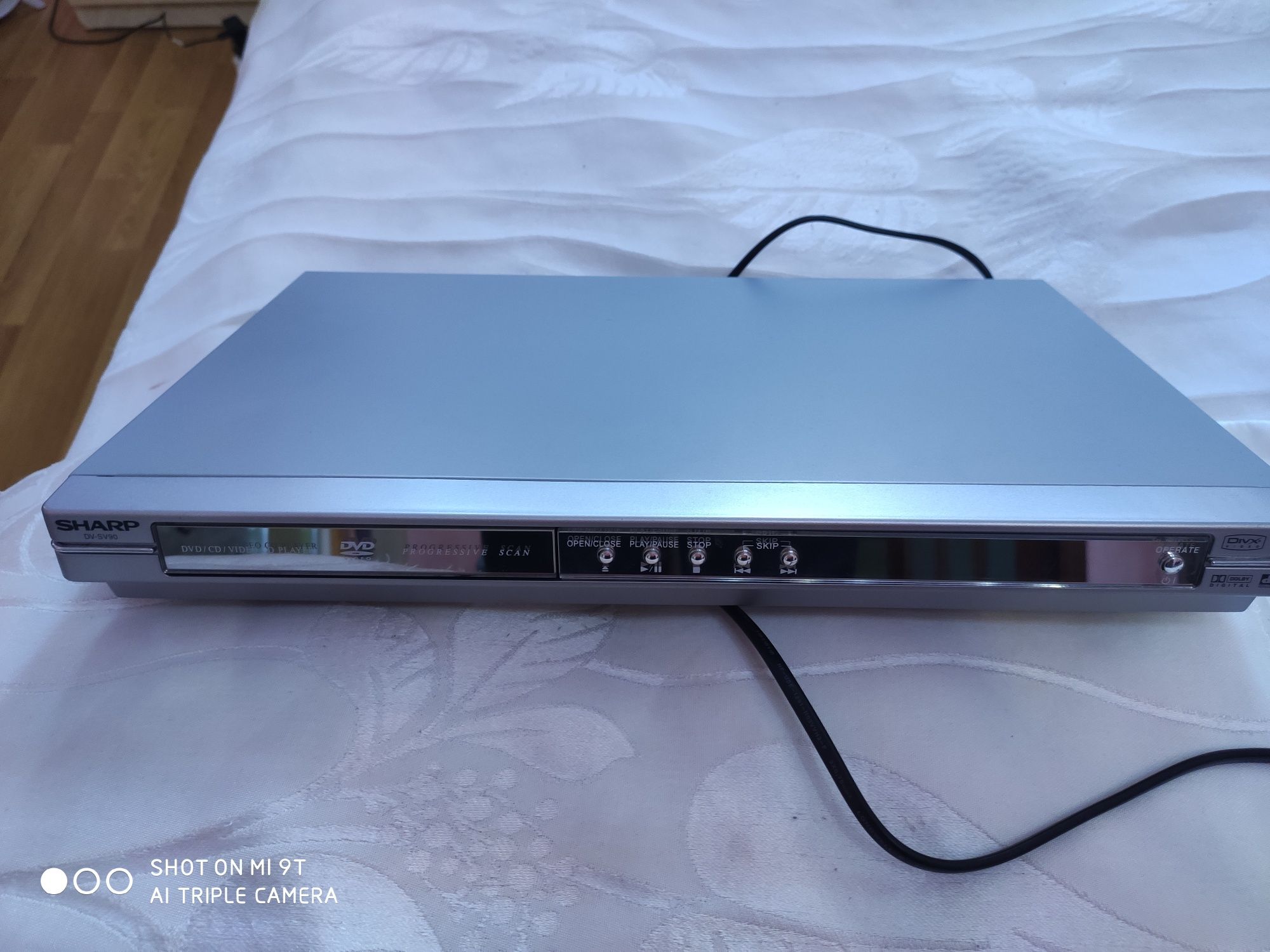 DVD проигрыватель SHARP DV-SV92S (U).