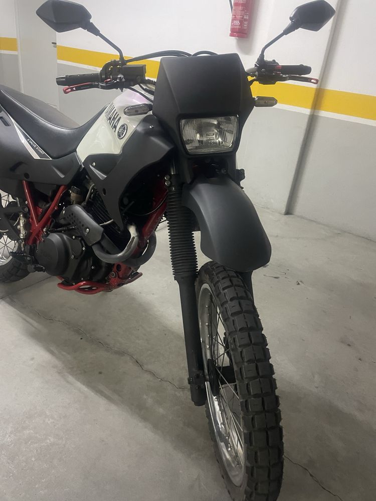 Yamaha XT 600 4pt ano 2000