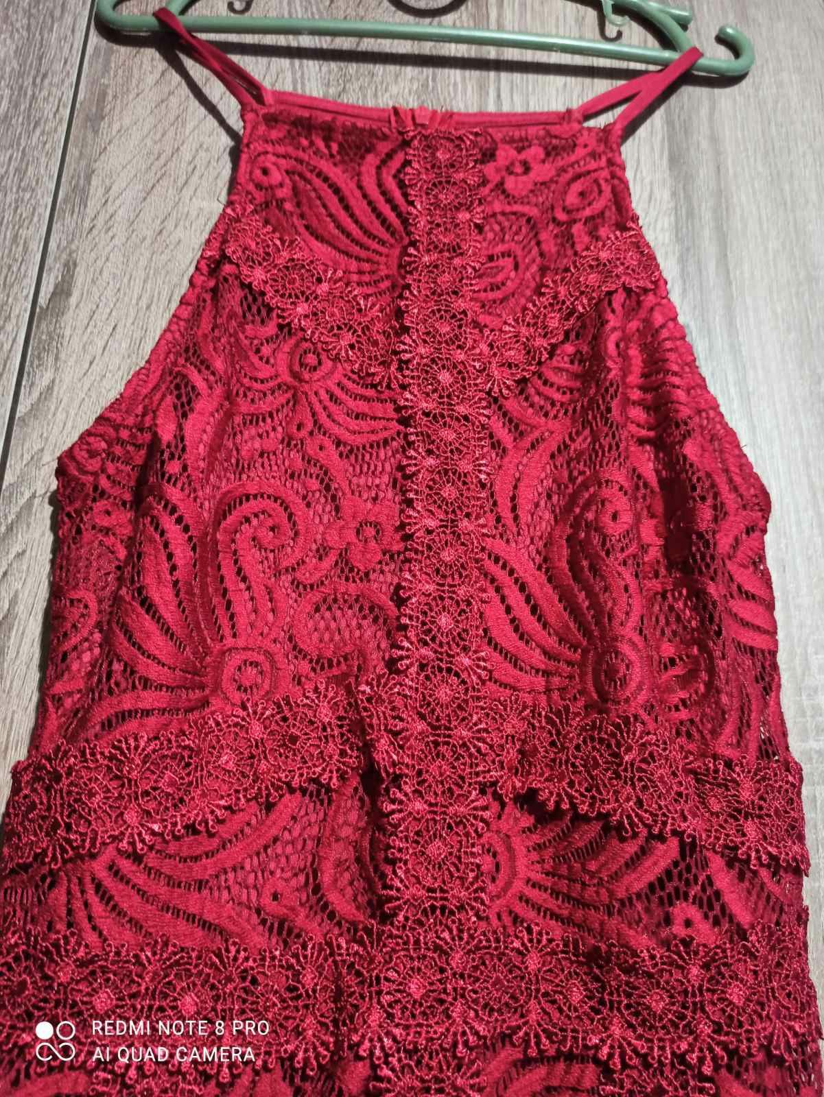 Платье кружевное новое Missguided красное мини размер 8/36